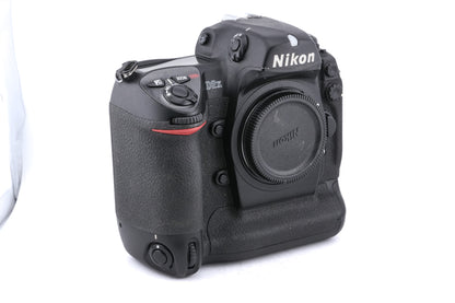 Nikon D2x