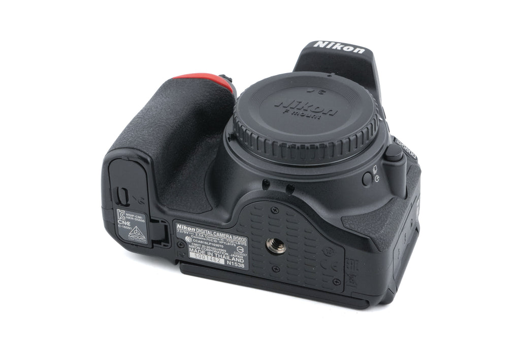 Nikon D5600