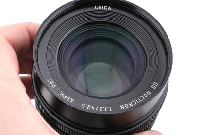 Panasonic 42.5mm f1.2 Leica DG Nocticron ASPH. Power O.I.S. (H-NS043)