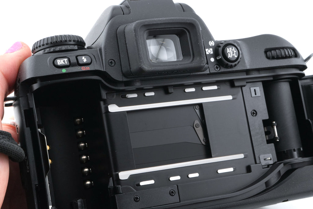 Nikon F80