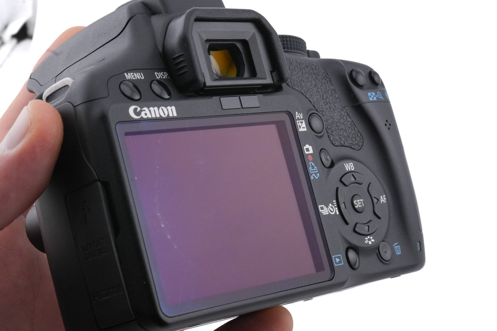 Canon EOS 500D + 18-55mm f3.5-5.6 II