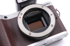 Samsung NX300 + 20-50mm f3.5-5.6 II ED i-Function + SEF8A Flash