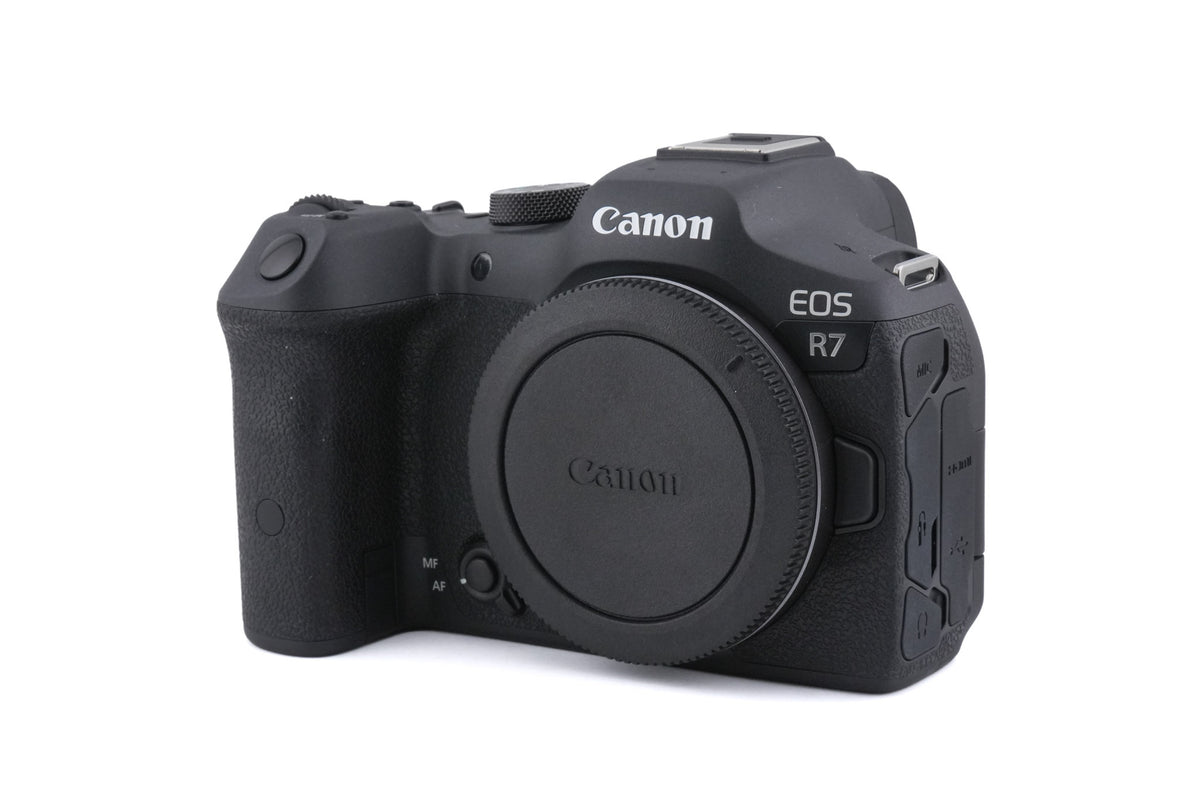 Canon EOS R7