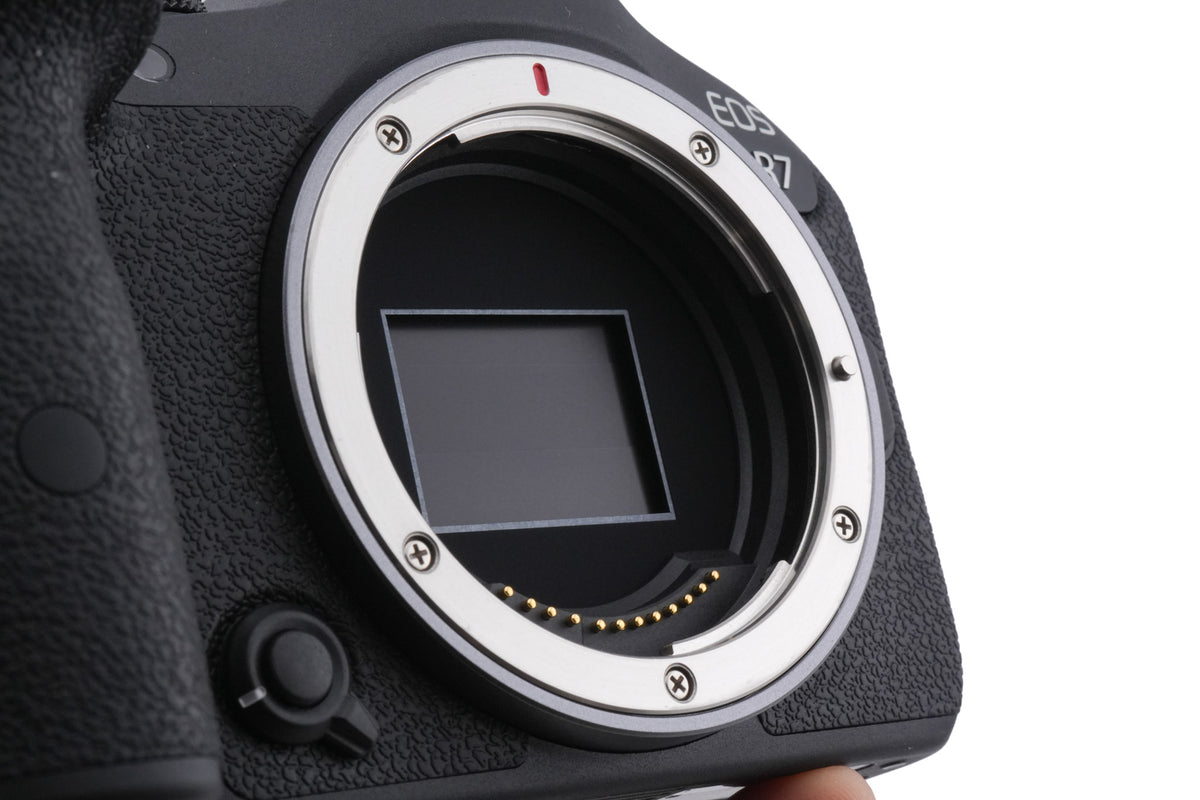 Canon EOS R7