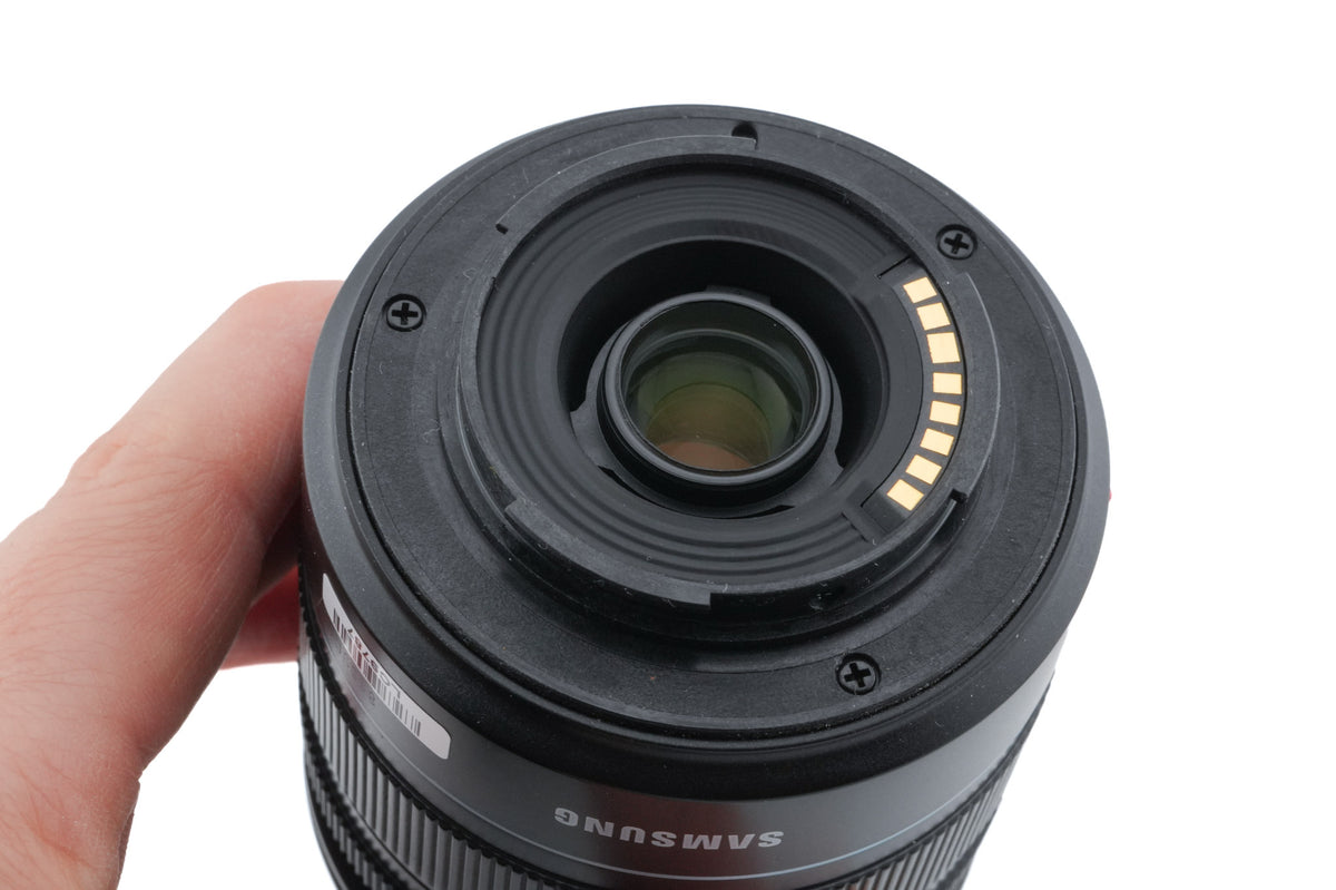 Samsung 18-55mm f3.5-5.6 OIS i-Function