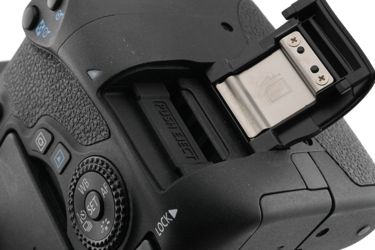 Canon EOS 760D