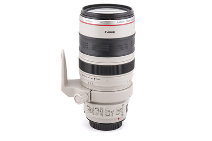 Canon 28-300mm f3.5-5.6 L IS USM