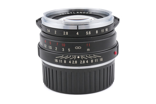 Voigtländer 40mm f1.4 Nokton Classic VM MC + LH-6 Lens Hood