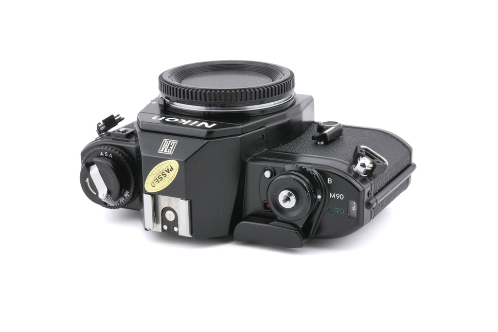 Nikon EM