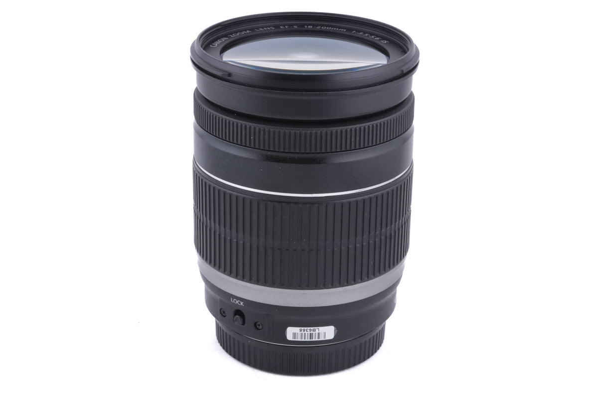 Canon 18-200mm f3.5-5.6 IS