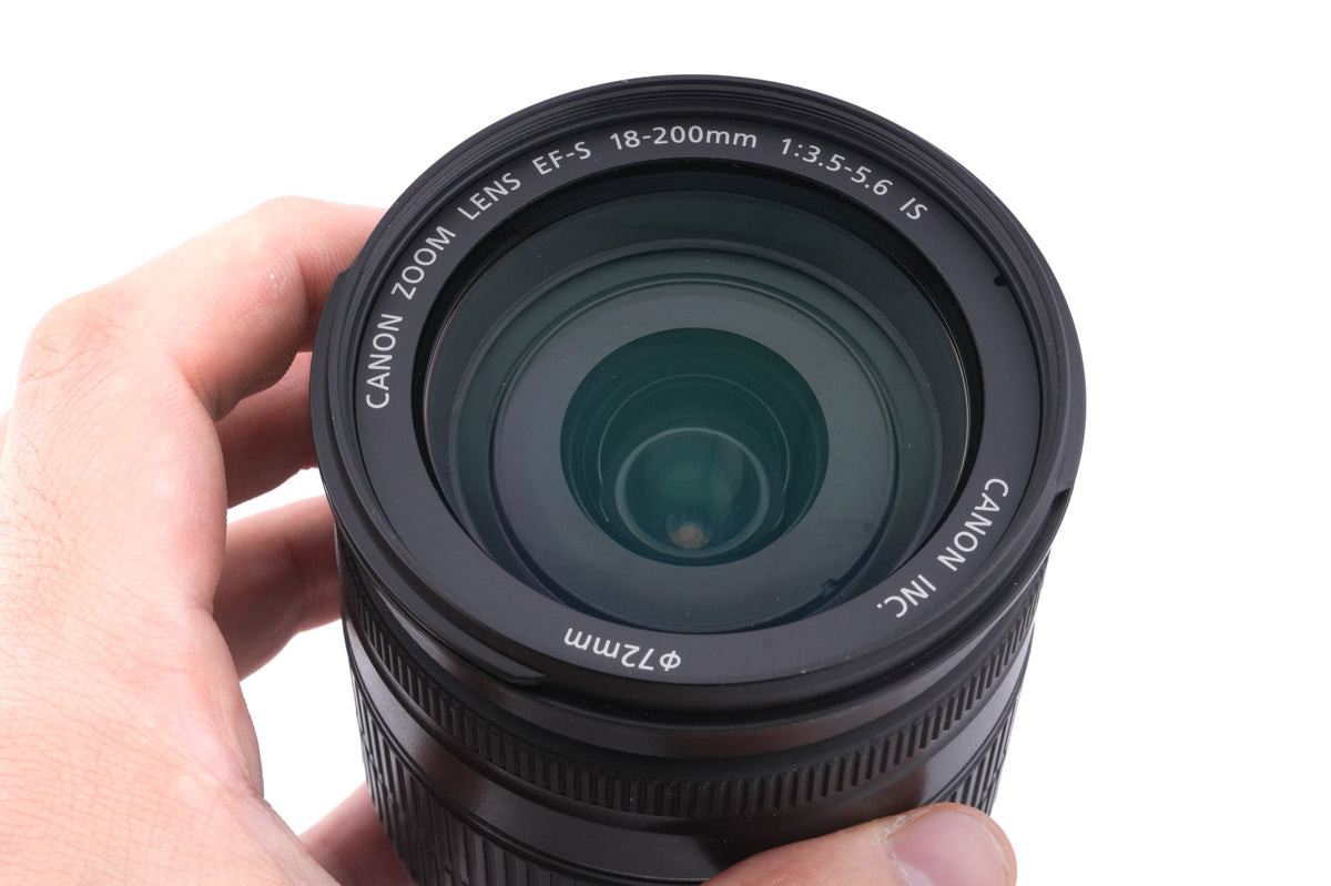 Canon 18-200mm f3.5-5.6 IS