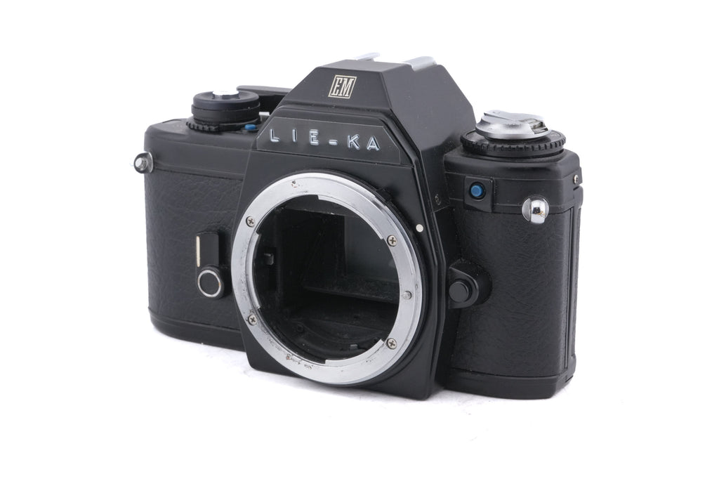 Nikon EM