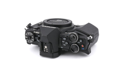 Olympus OM-D E-M5 Mark II + FL-LM3 Flash