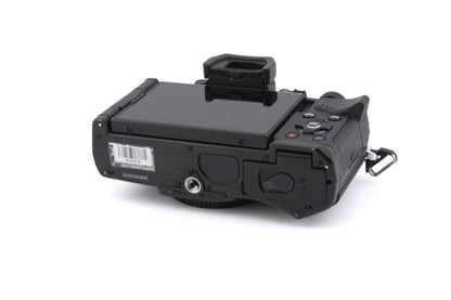 Olympus OM-D E-M5 Mark II + FL-LM3 Flash