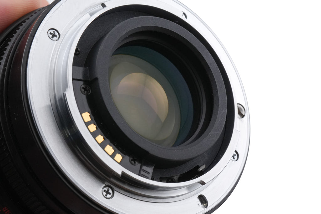 Minolta 28-135mm f4-4.5 AF Zoom