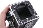 Hasselblad 500C/M (Silver, 10026) + 80mm f2.8 Planar T* CF (20029) + A12 Film Magazine (Silver, 30074) + Waist Level Finder (Old / Silver, 42021) + Standard Focusing Screen (42161)