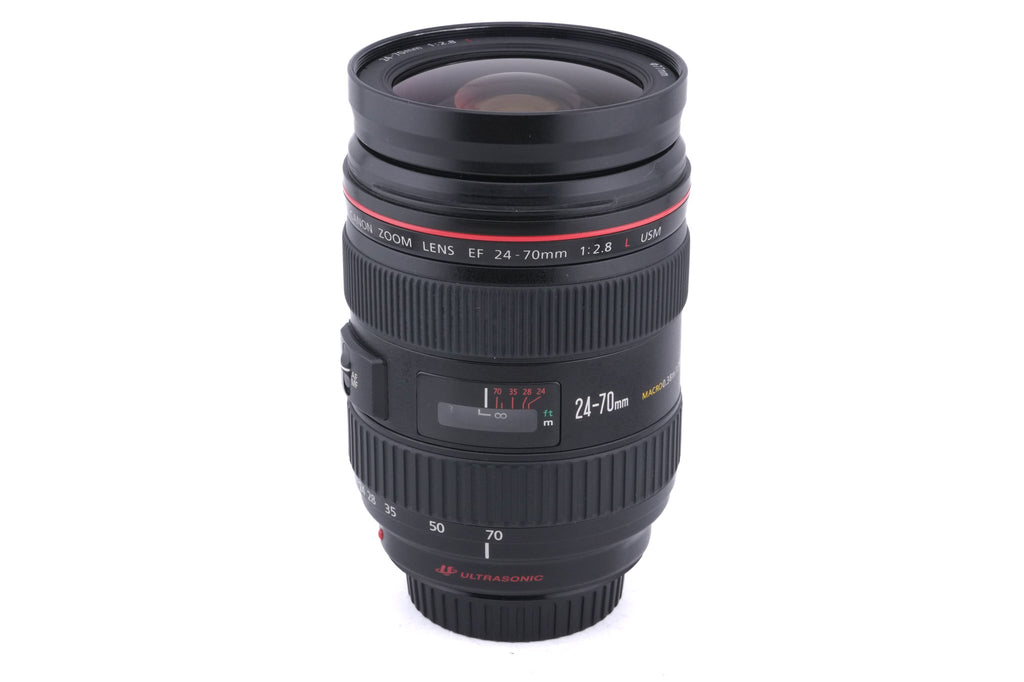 Canon 24-70mm f2.8 L USM + EW-83F Lens Hood