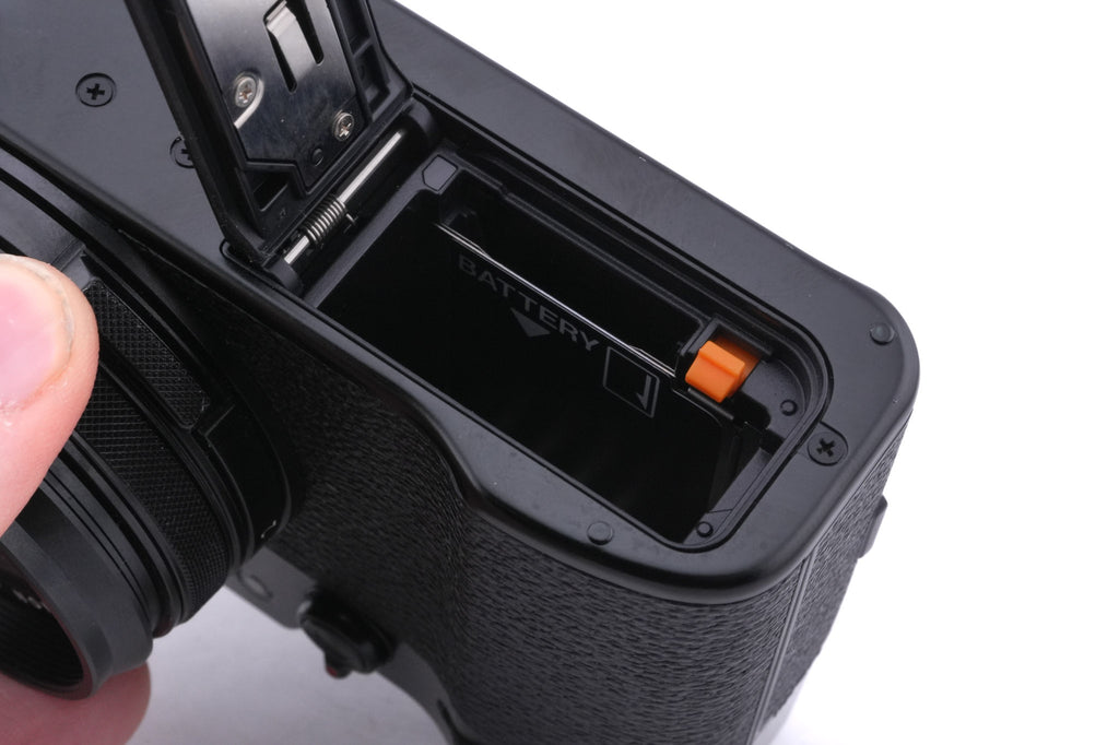 Fujifilm X100V