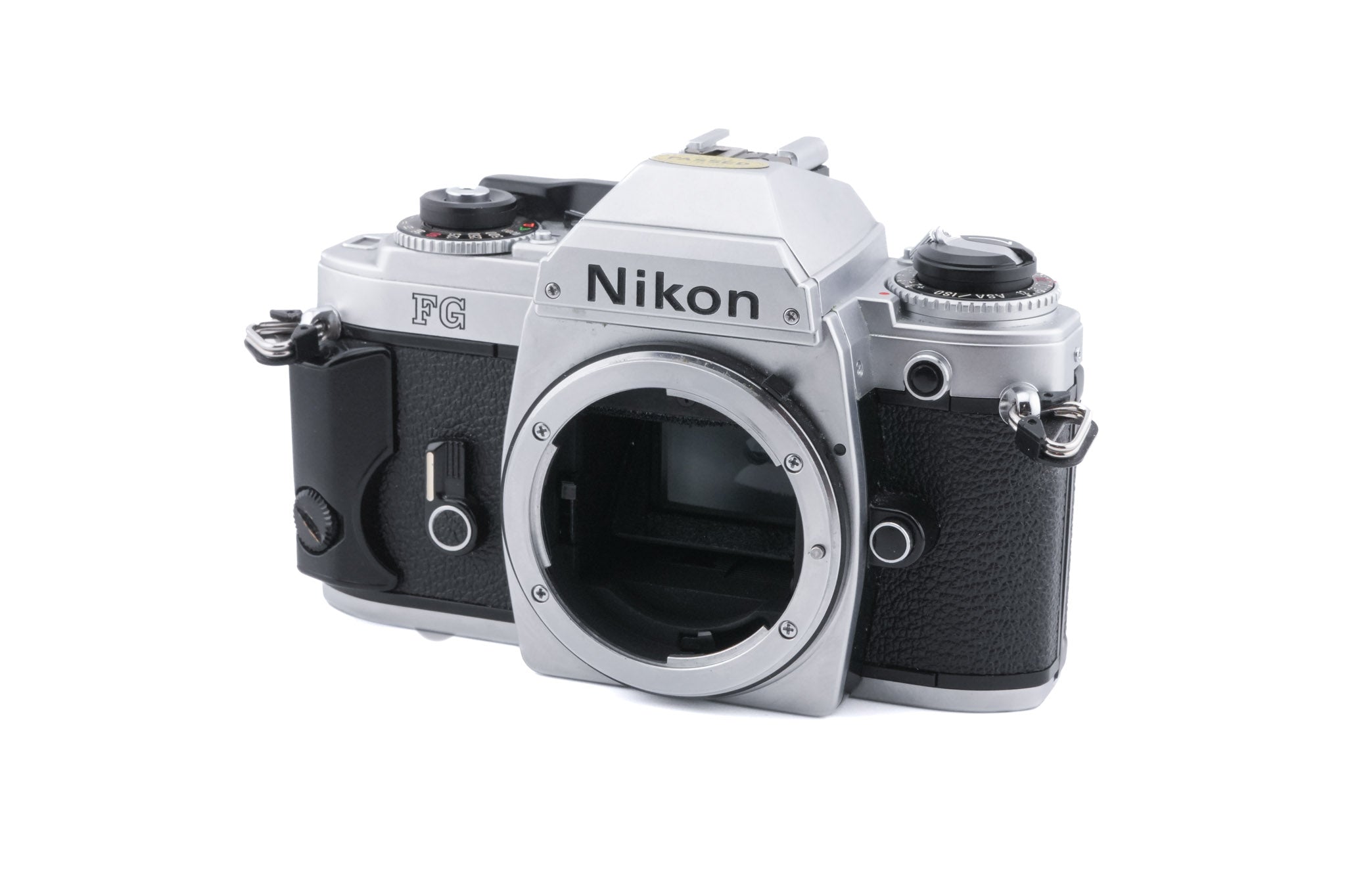 フィルムカメラ Nikon FG Amazon | Nikon FG SLRフィルムカメラ。クロームボディ。 | 一眼レフ