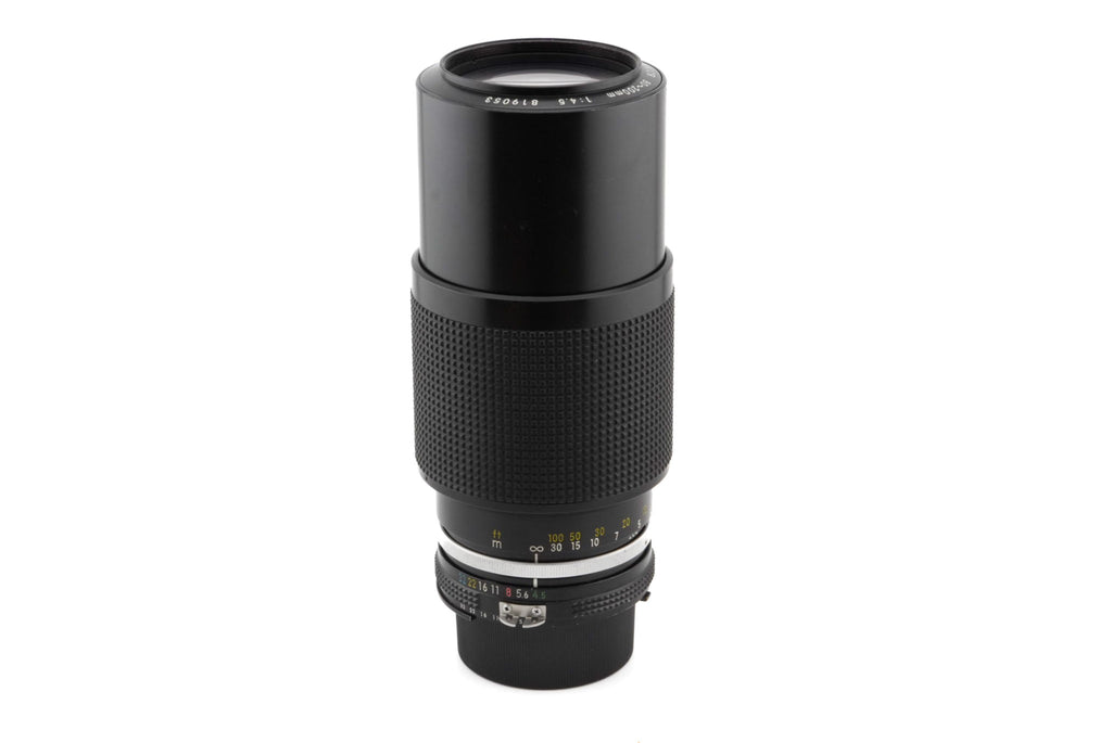 Nikon 80-200mm f4.5 Zoom-Nikkor AI