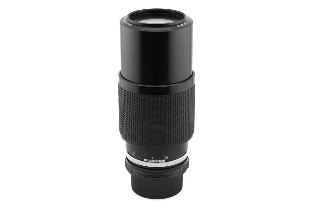 Nikon 80-200mm f4.5 Zoom-Nikkor AI