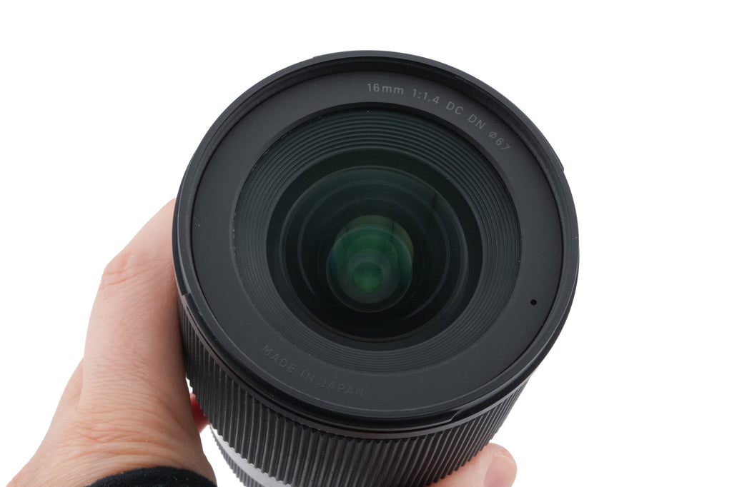 Sigma 16mm f1.4 DC DN Contemporary (017)