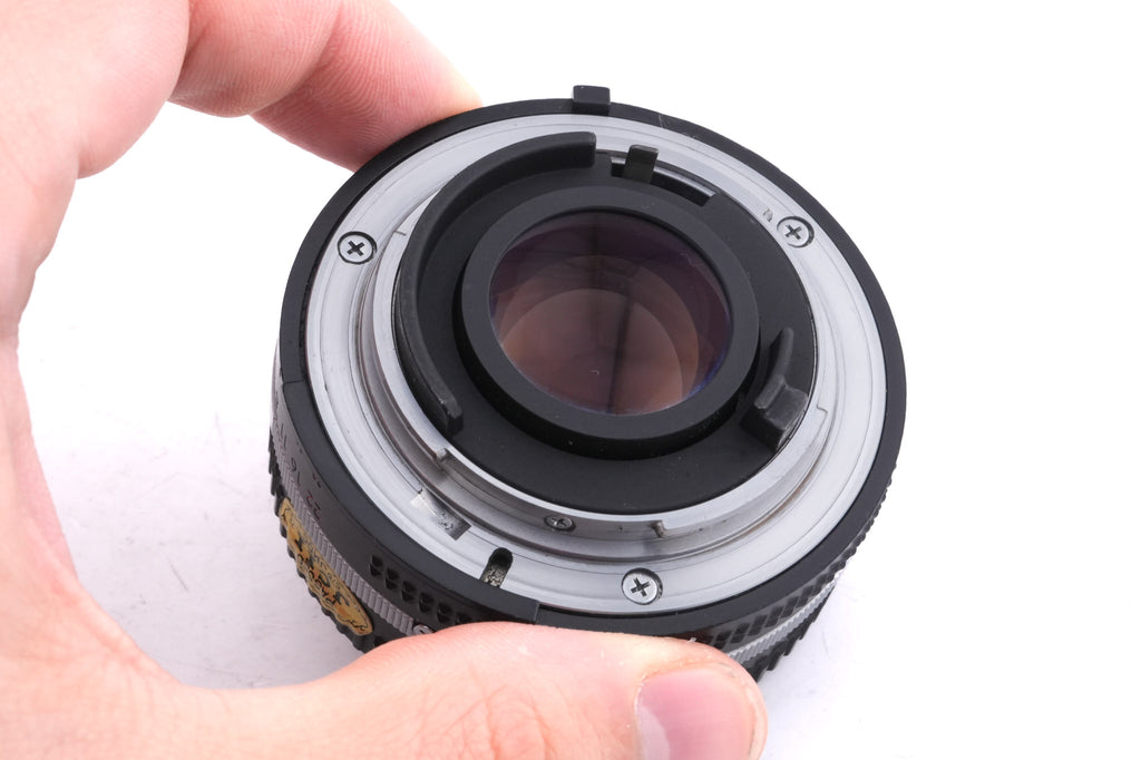 Nikon 50mm f1.8 Nikkor AI-S (0.6m)