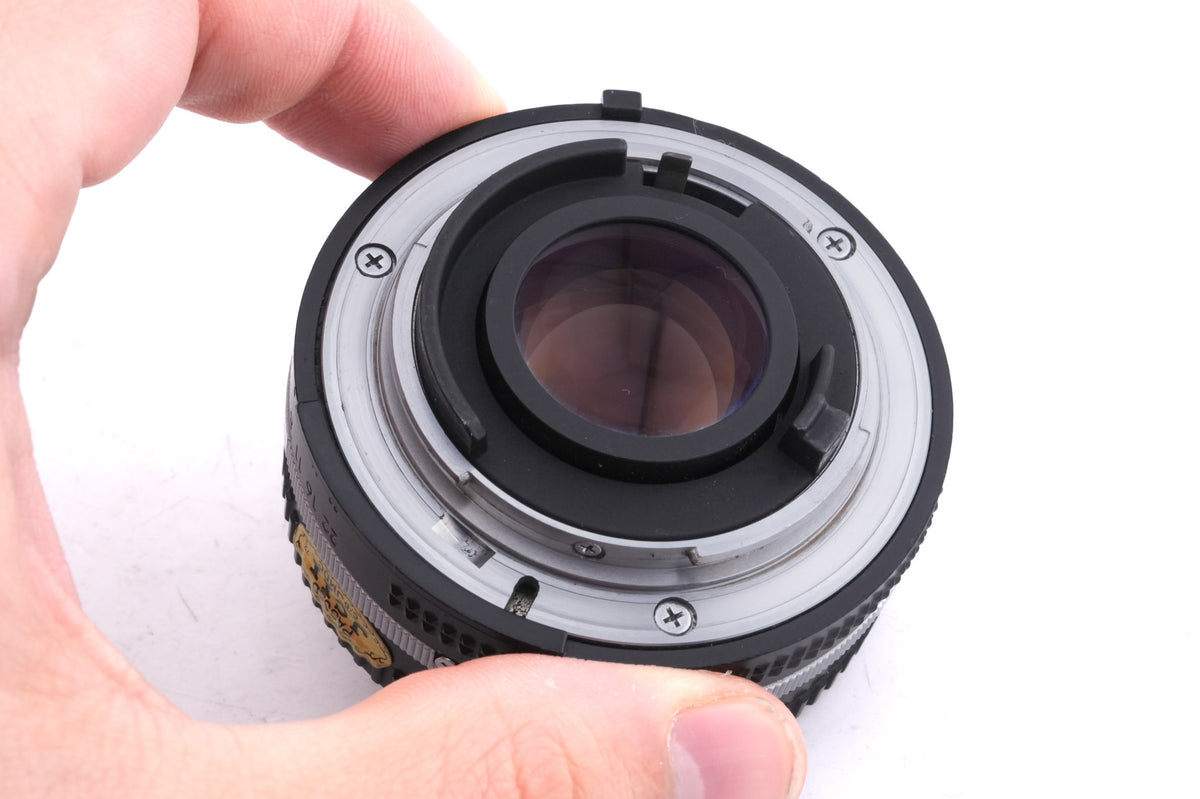 Nikon 50mm f1.8 Nikkor AI-S (0.6m)