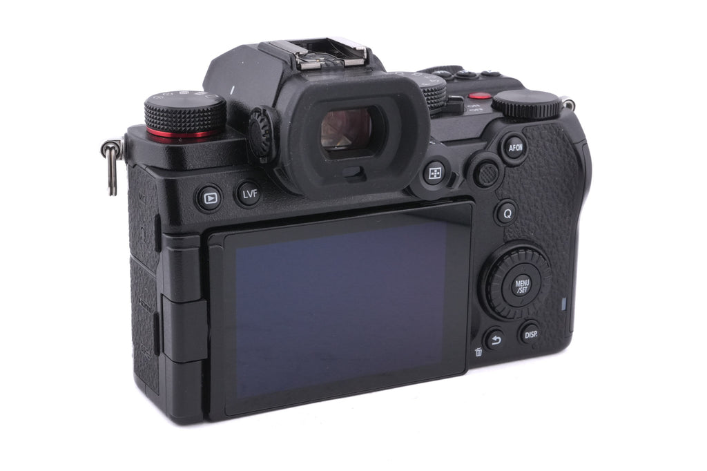 Panasonic Lumix DC-S5