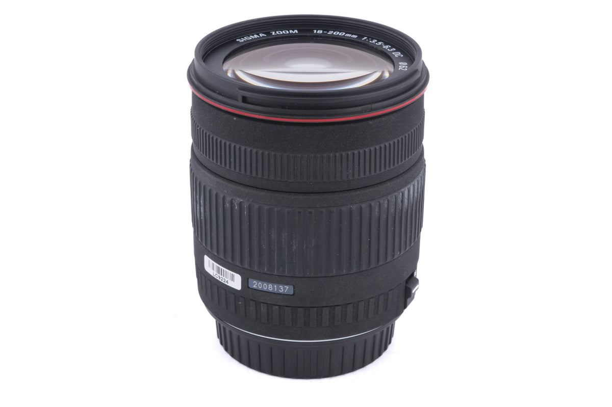 Sigma 18-200mm f3.5-6.3 DC