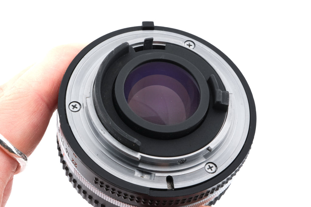 Nikon 50mm f1.8 Nikkor AI-S (0.6m)
