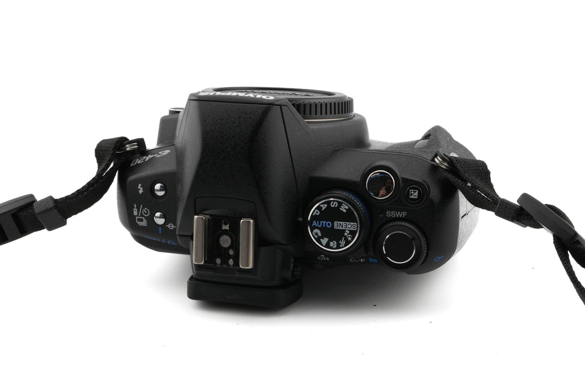 Olympus E-420
