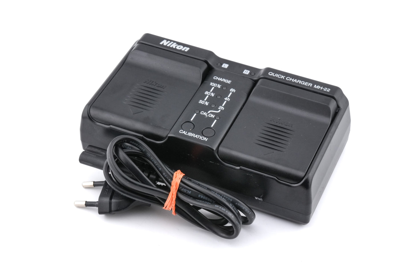 Nikon D3S + MH-22 Quick Charger