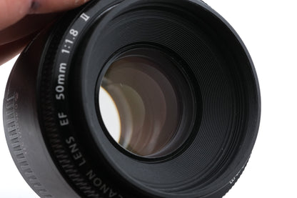 Canon 50mm f1.8 II