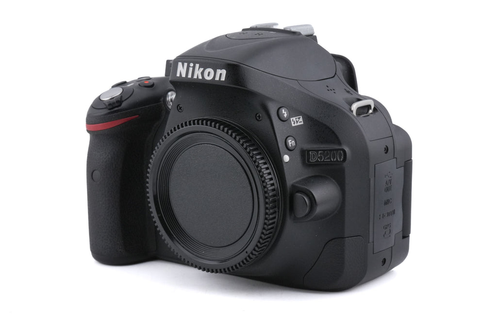 Nikon D5200
