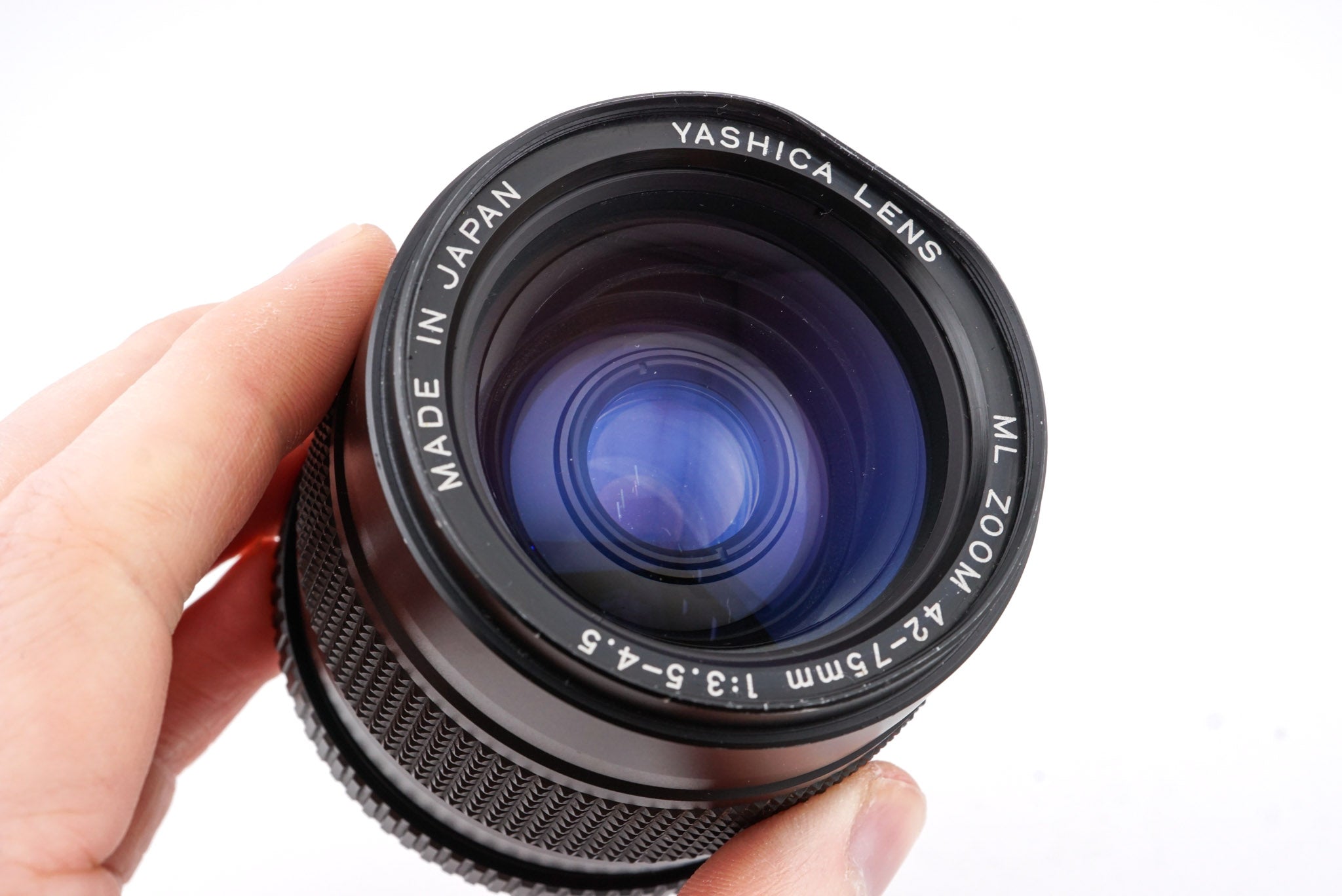 Yashica 42-75mm f3.5-4.5 ML Zoom