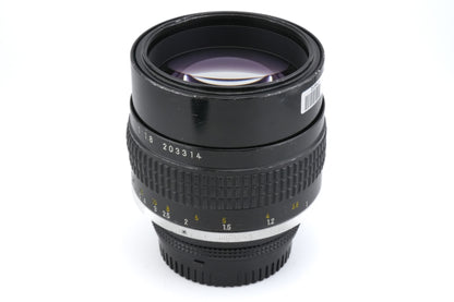 Nikon 105mm f1.8 Nikkor AI-S