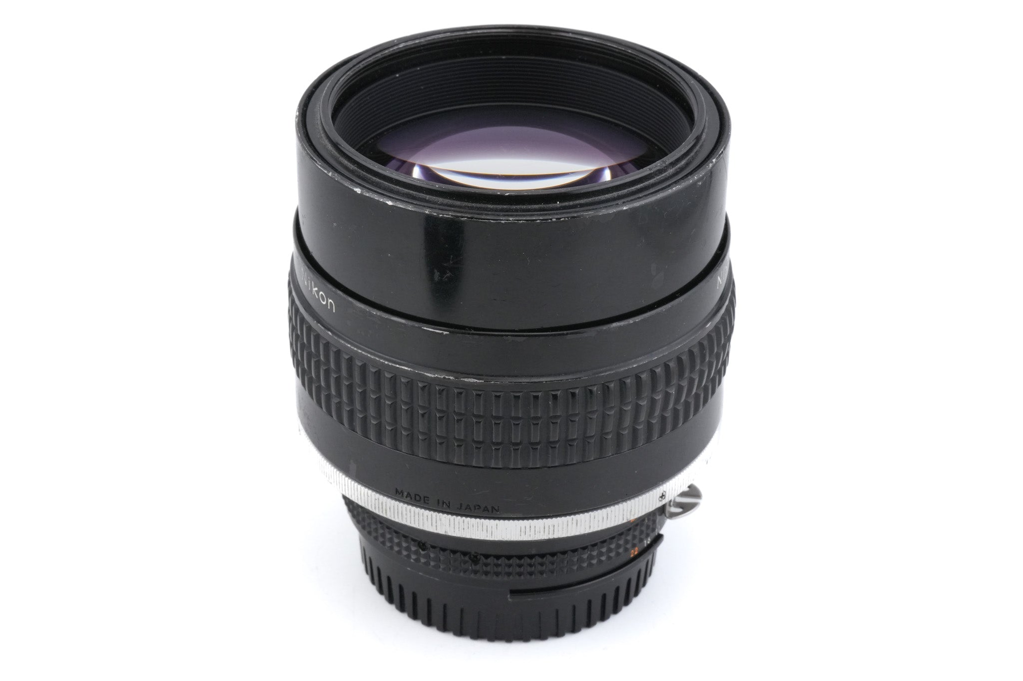 Nikon 105mm f1.8 Nikkor AI-S