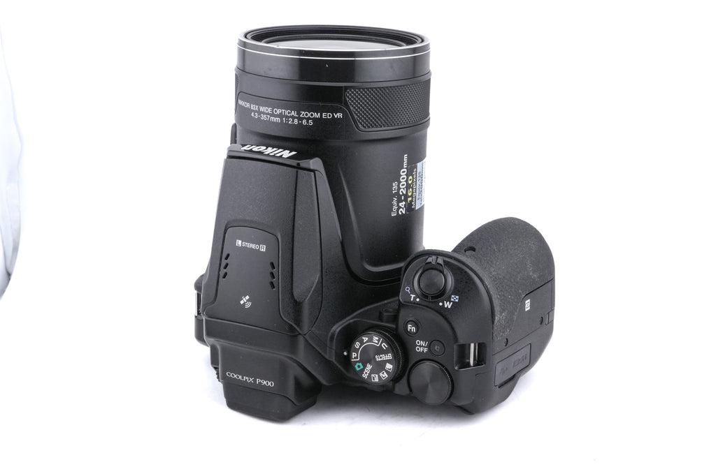 Nikon Coolpix P900