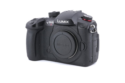 Panasonic Lumix DC-GH5 Mark II