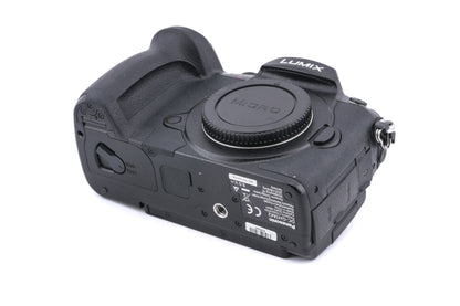 Panasonic Lumix DC-GH5 Mark II