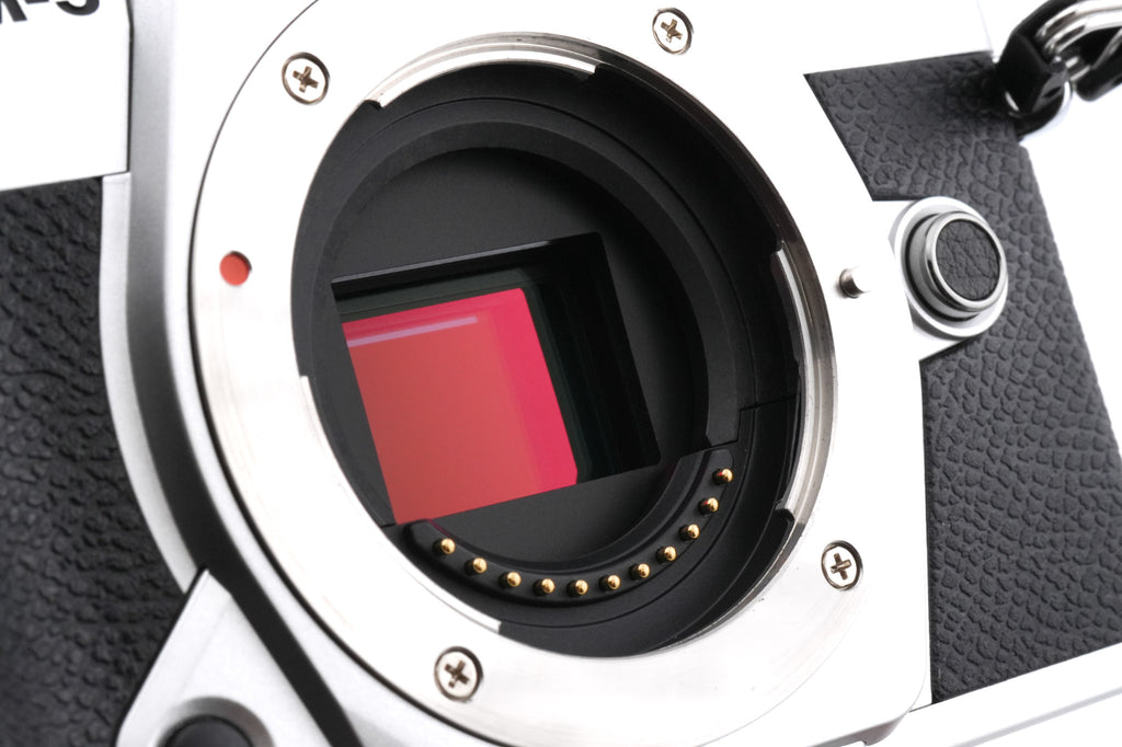 OM System OM-5 II