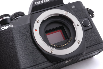 Olympus OM-D E-M10 Mark II