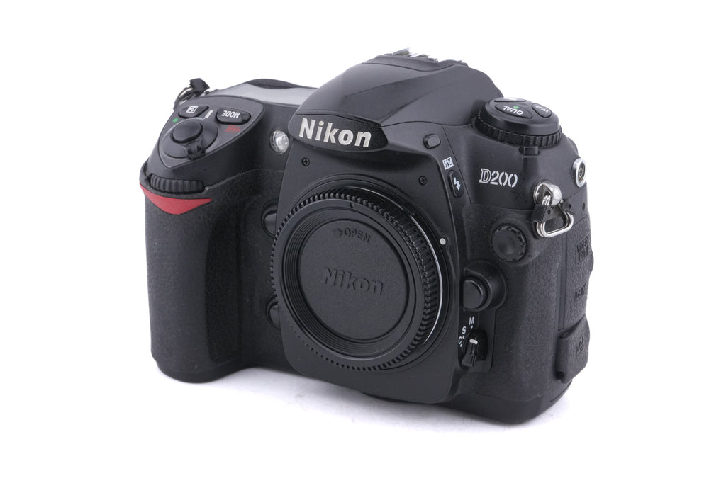 Nikon D200