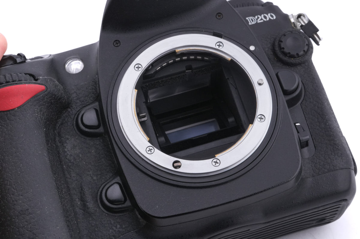 Nikon D200