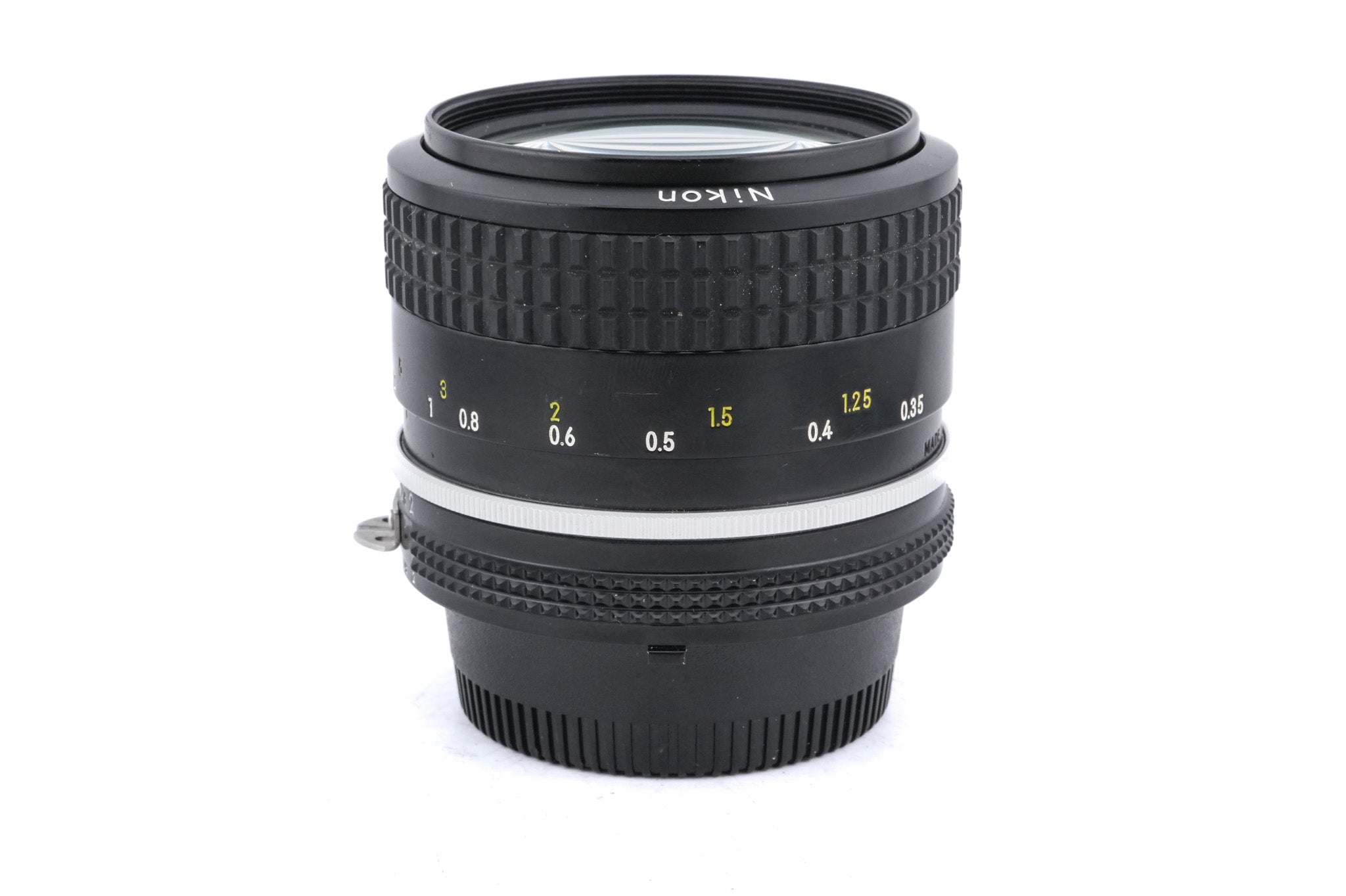 ★美品★ ニコン Nikon Ai NIKKOR 35mm F2 #17020 Amazon | Nikon ニコン Ai NIKKOR 35mm F2 | カメラ用交換レンズ