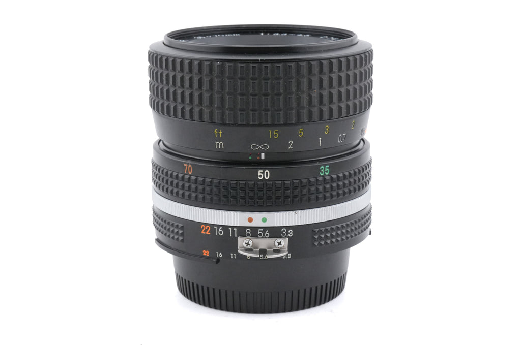 Nikon 35-70mm f3.3-4.5 Zoom-Nikkor AI-S