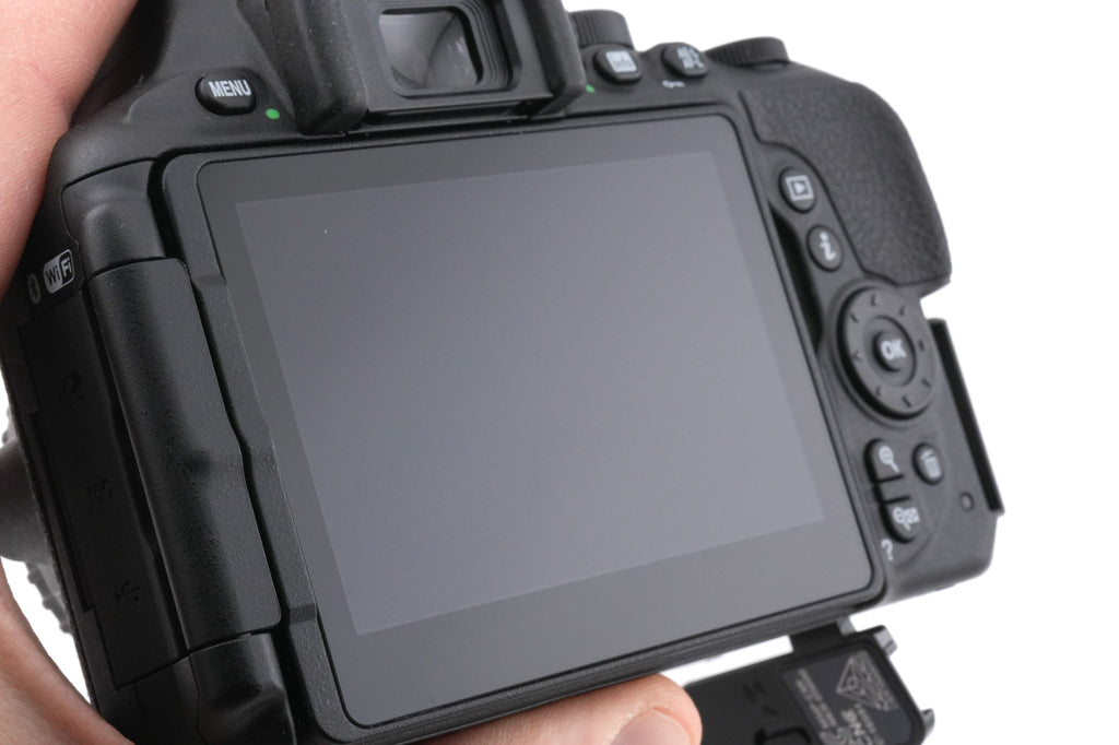 Nikon D5600