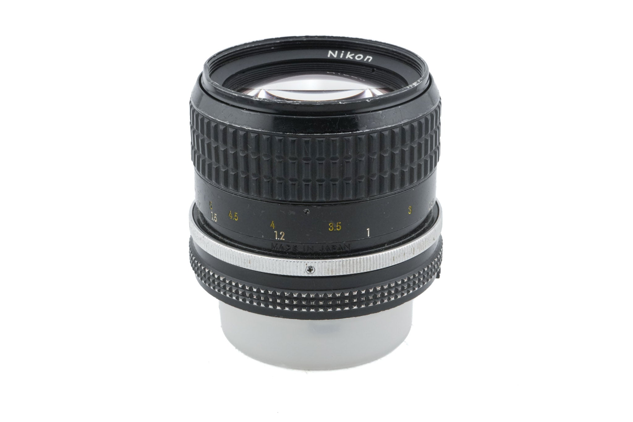 Nikon 85mm f2 Nikkor AI