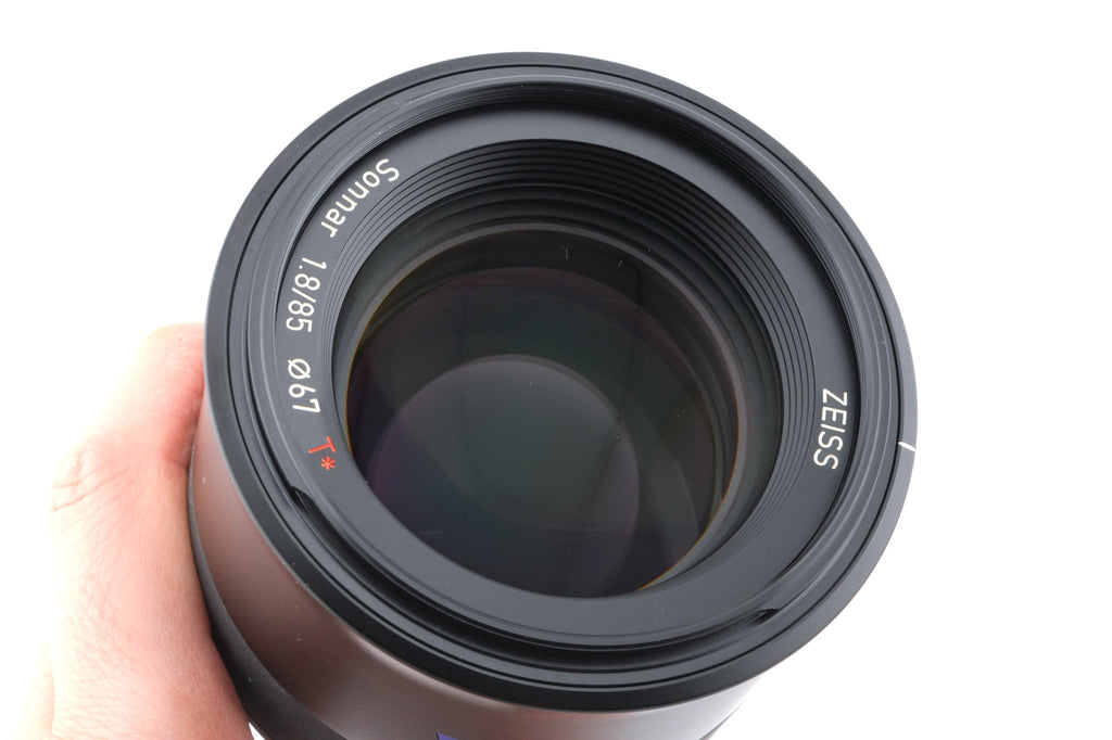 Carl Zeiss 85mm f1.8 Sonnar T* Batis